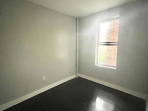 2nd image of 594 Union Ave APT 1D