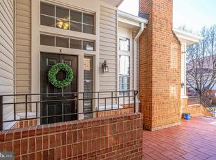 7023 Haycock Rd, Falls church, VA 22043