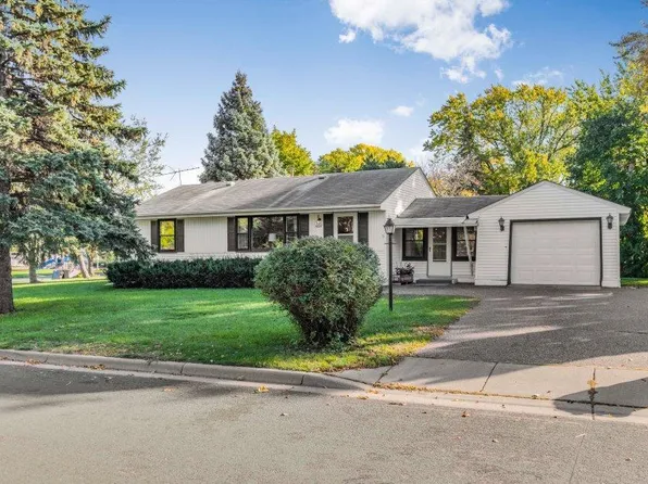 5228 Capitol St NE, Fridley, MN 55421