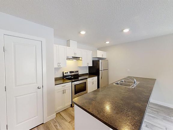 3rd image of 9514 112th Ave #1