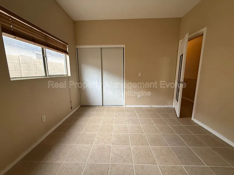 9559 W Monte Vista Rd — Photo 16