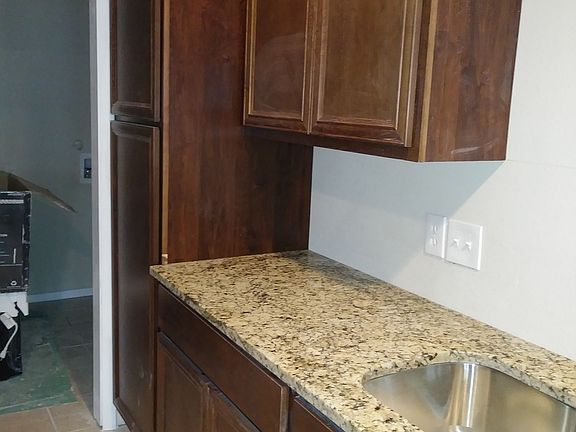 granite countertops & new cabinets