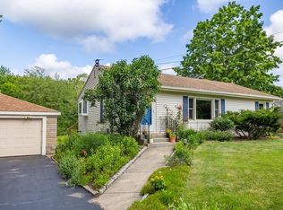 78 North Rd, Bedford, MA 01730