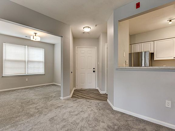 4th image of 315 Eagle Landing Ct #D