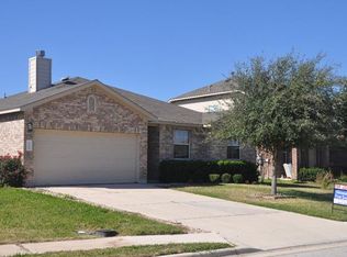 1105 Henderson Dr, Leander, TX 78641
