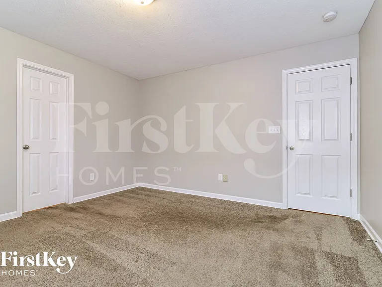 673 Loon Ln — Photo 12
