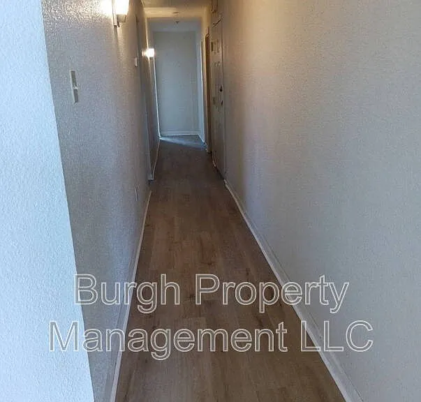 116 W 8th Ave #4B — Photo 4