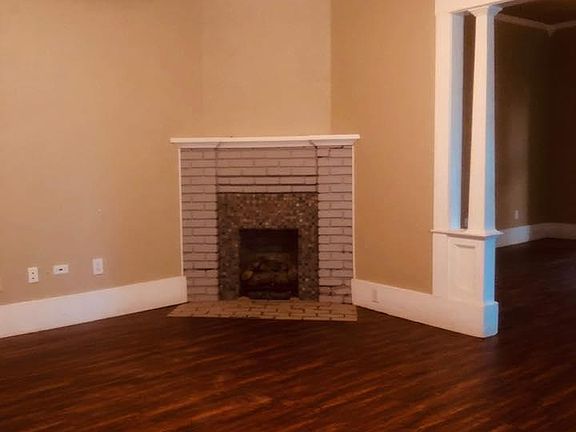 5th image of 601 W Washington Ave