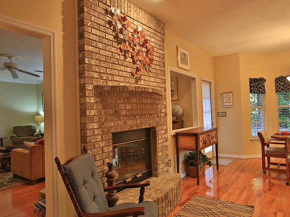 4th image of 388 Muddy Creek Ln
