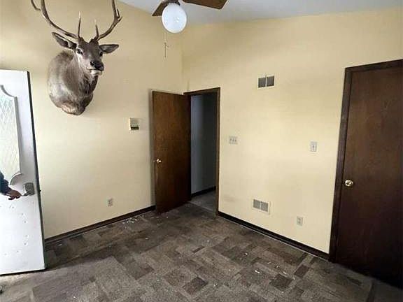5th image of 6204 Grouse Dr E