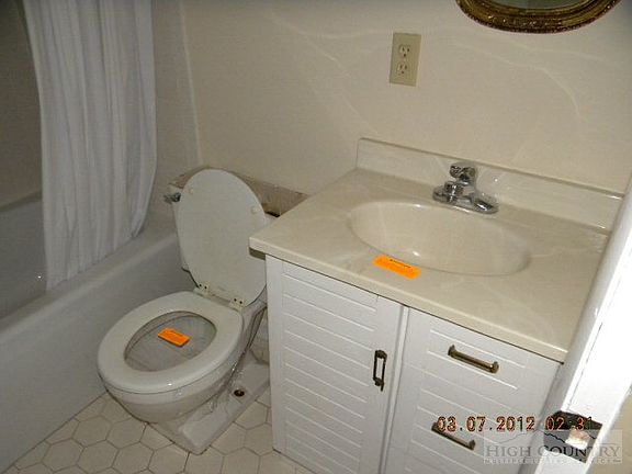 3rd image of 23 Pine Tree Drive