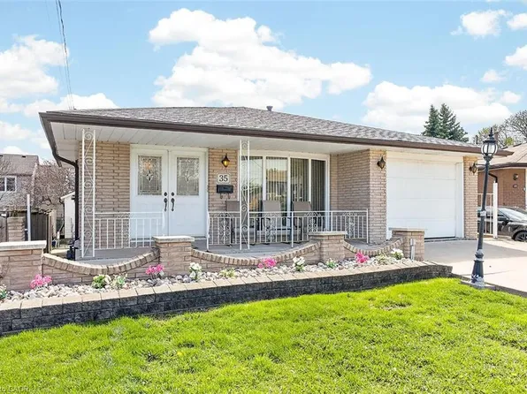35 Rangeview Ct, Hamilton, ON L8W 1J5