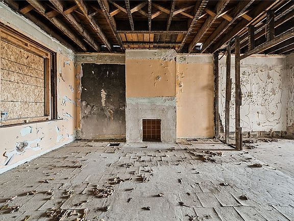3rd image of 5434 Kincaid St