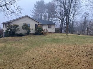 321 Transylvania Rd, Woodbury, CT 06798