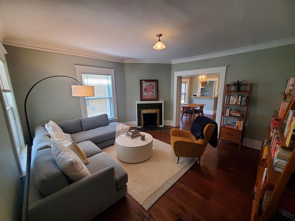 1st image of 611 Evans St SE APT 1