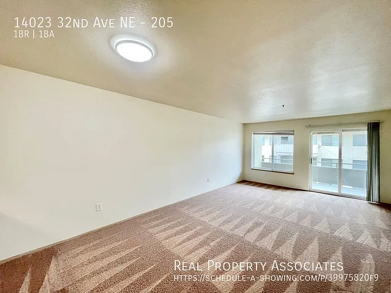 Parkway 1 — Photo 6