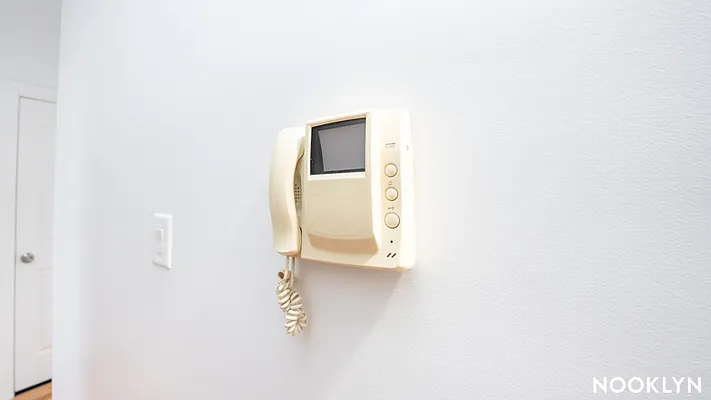 Rented by Nooklyn NYC LLC | media 4