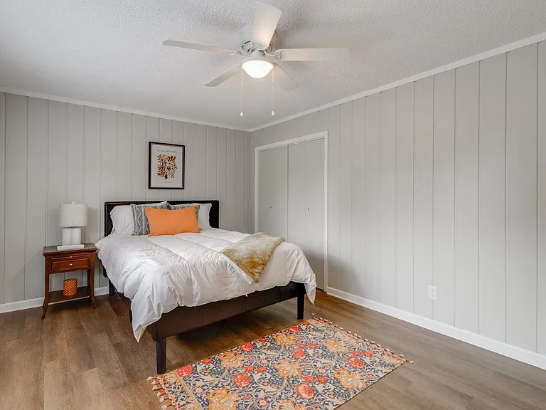 2742 Montgomery Ave — Photo 13