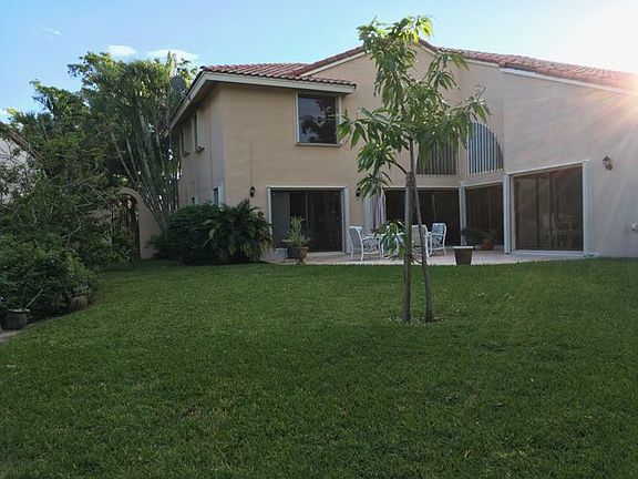 3rd image of 5099 Monterey Ln