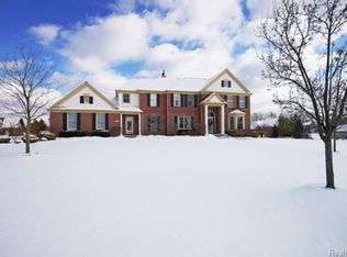 9782 Fellows Creek Dr, Plymouth, MI 48170