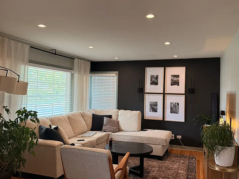 5256 N Lydell Ave — Photo 4