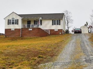 105 Cooper St, Farmville, VA 23901