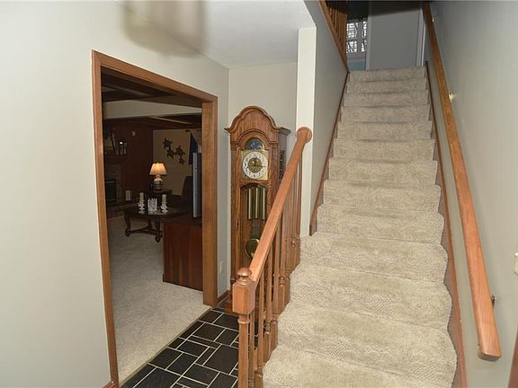 5th image of 6705 Wilton Ct