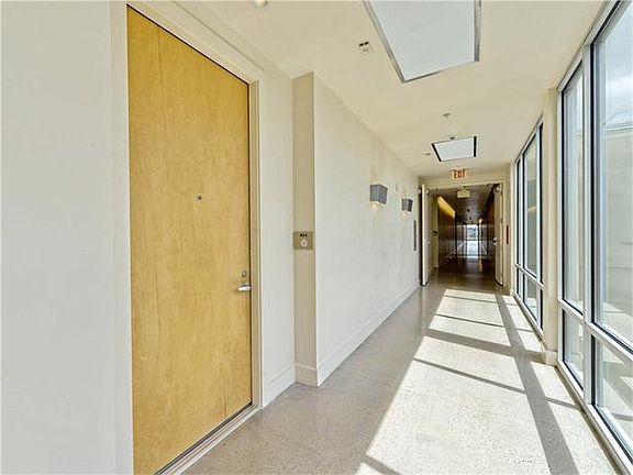 3rd image of 210 Lee Barton Dr #614