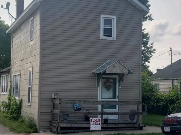 136 N Washington St, New Paris, OH 45347