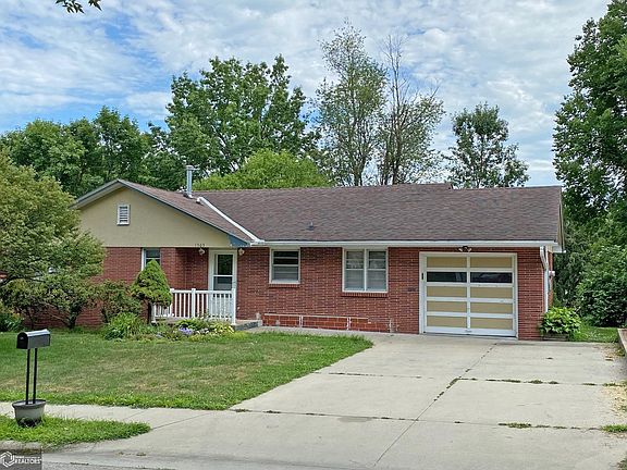 2nd image of 1303 Willow St