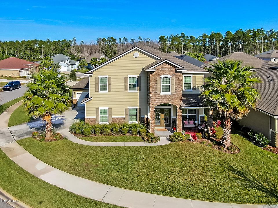 1st image of 102 Queensland Cir