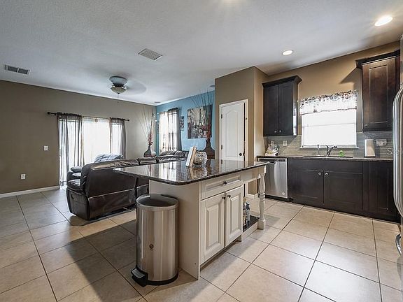 4th image of 2708 Walden Woods Dr