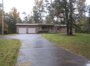 1109 Cotton Cir, Chatsworth, GA 30705
