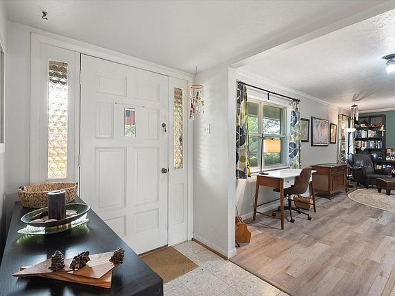 4th image of 8309 Londonderry Ln
