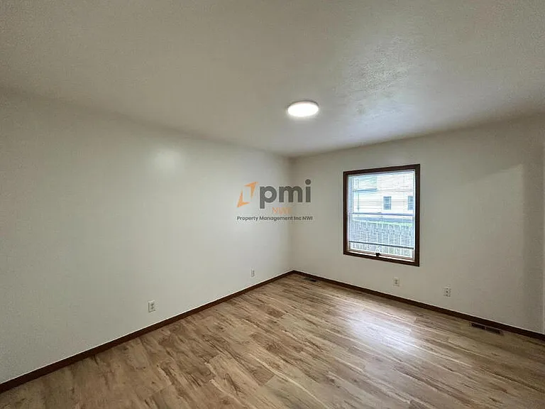 139 Kabelin Ave — Photo 8