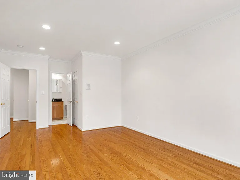 35 Rhode Island Ave NW #A — Photo 12