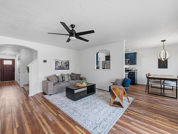 4th image of 5 S Sugar Loop Ln
