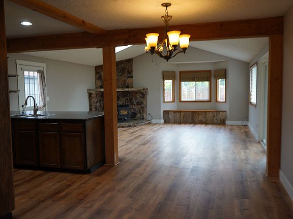 4th image of 5809 NE 91st Ave