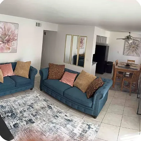 5156 Escondido St — Photo 2