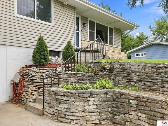 5th image of 222 Pickardy Ln