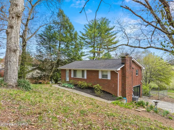 2918 Western Rd, Knoxville, TN 37938