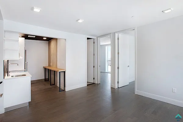 Rented by EXR | media 7