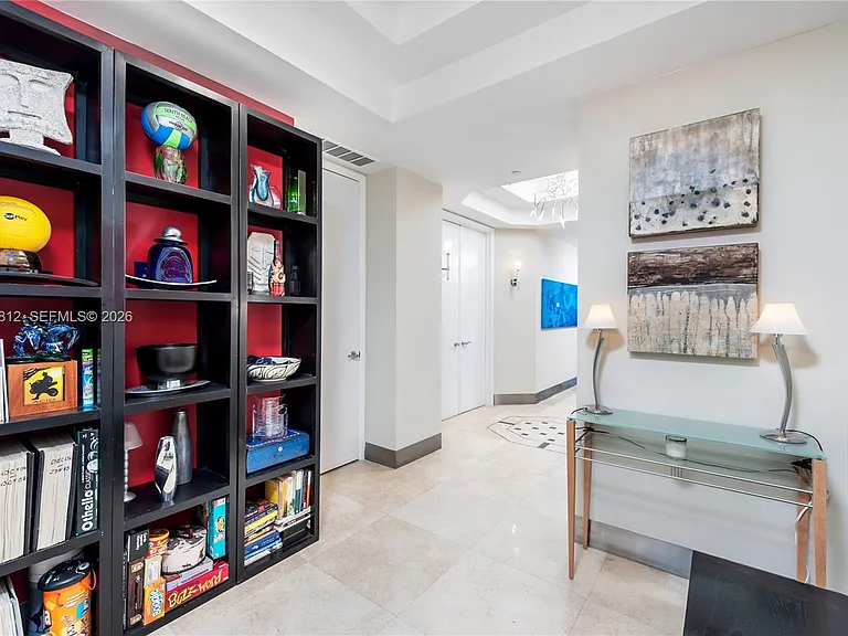 100 S Pointe Dr #610 — Photo 14
