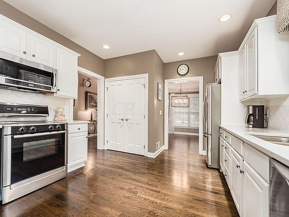 5th image of 6614 Montchanin Ct
