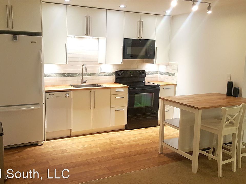 1st image of 7222 153rd Ave NE Unit B
