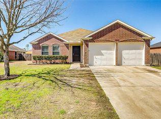 1511 Wavecrest Dr, Glenn Heights, TX 75154