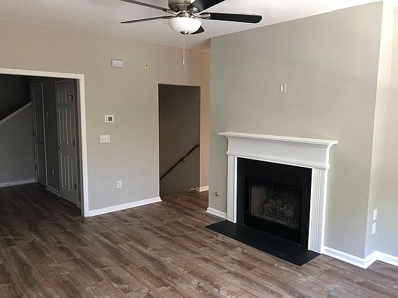 Living room 1.