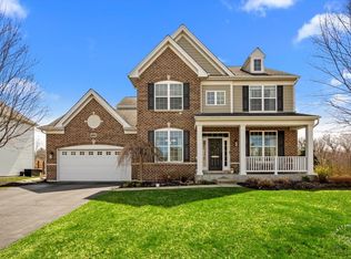 3657 Thornhill Dr, Elgin, IL 60124