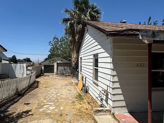 2nd image of 622 E St