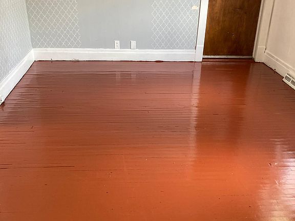 5th image of 1486 E Delavan Ave #1